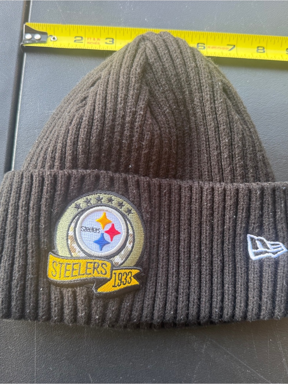 New Era Kids Pittsburgh Steelers Black Ribbed Cuffed Beanie with Team Patch